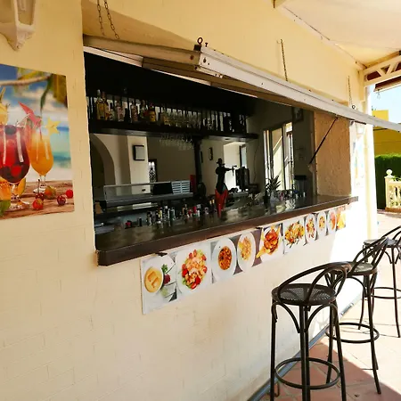 Happy Club Playa Flores Hotel 3*